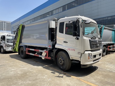 6，东风天锦压缩垃圾车