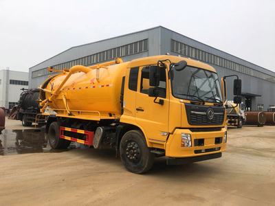 7东风天锦吸污车