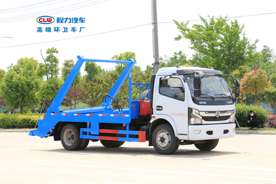 2东风大多利卡摆臂垃圾车