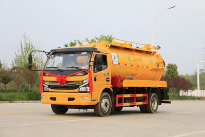 2东风大多利卡清洗吸污车